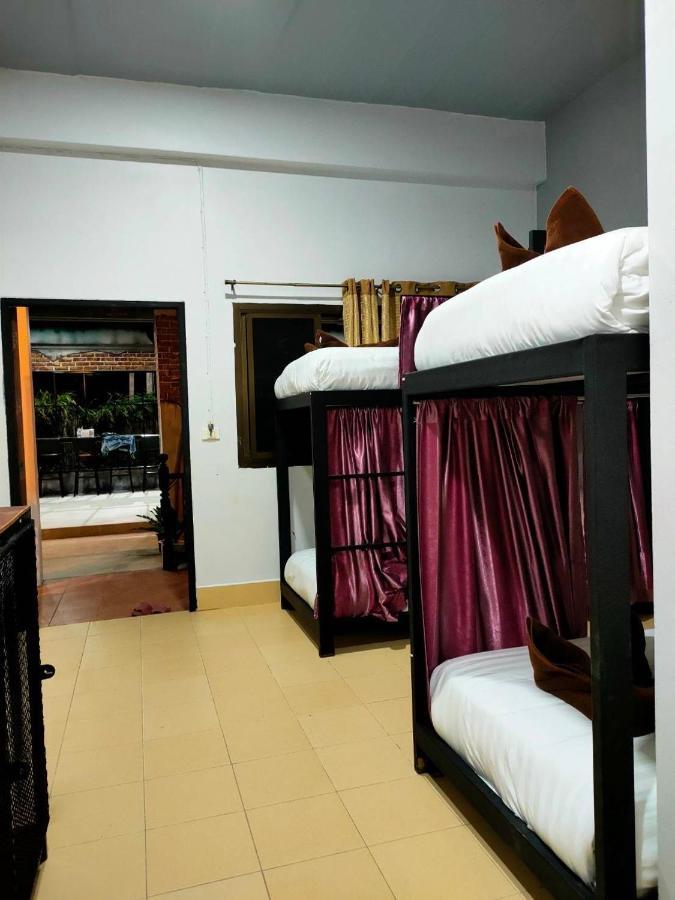 Save Hostel Ko Tao Quarto foto